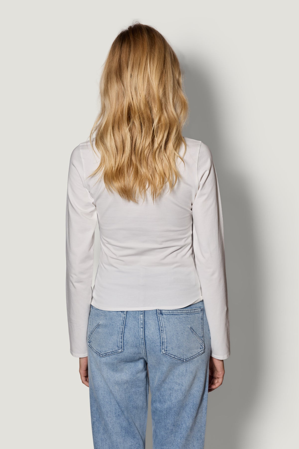 Fitted Long Sleeve - Off-white