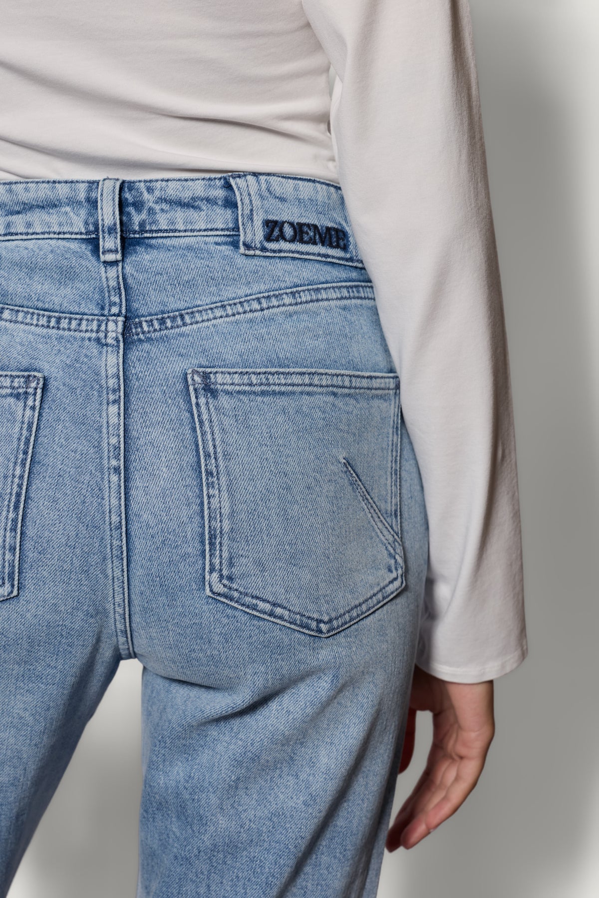 Carolyn 90s Ankle Denim - Vintage Blue